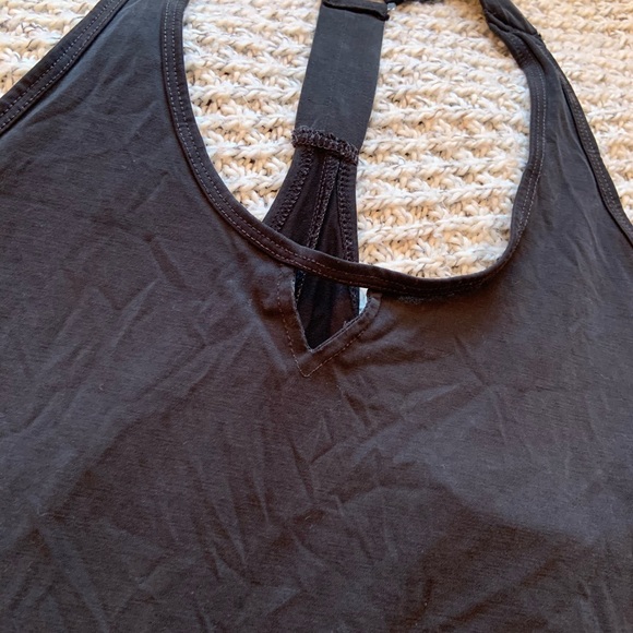 🔆Moving Sale 20% Off 🔆Black Lose Tank Top - Picture 3 of 3